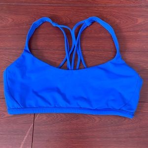 Lululemon free to be sports bra